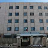 Proseguiamo e incrociamo sulla sinistra l�Hotel 7 mari...